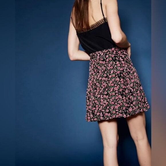 70 NWT 365.00 THE KOOPLES FOR GET ME NOT SILK SKIRT MEDIUM - Picture 3 of 4